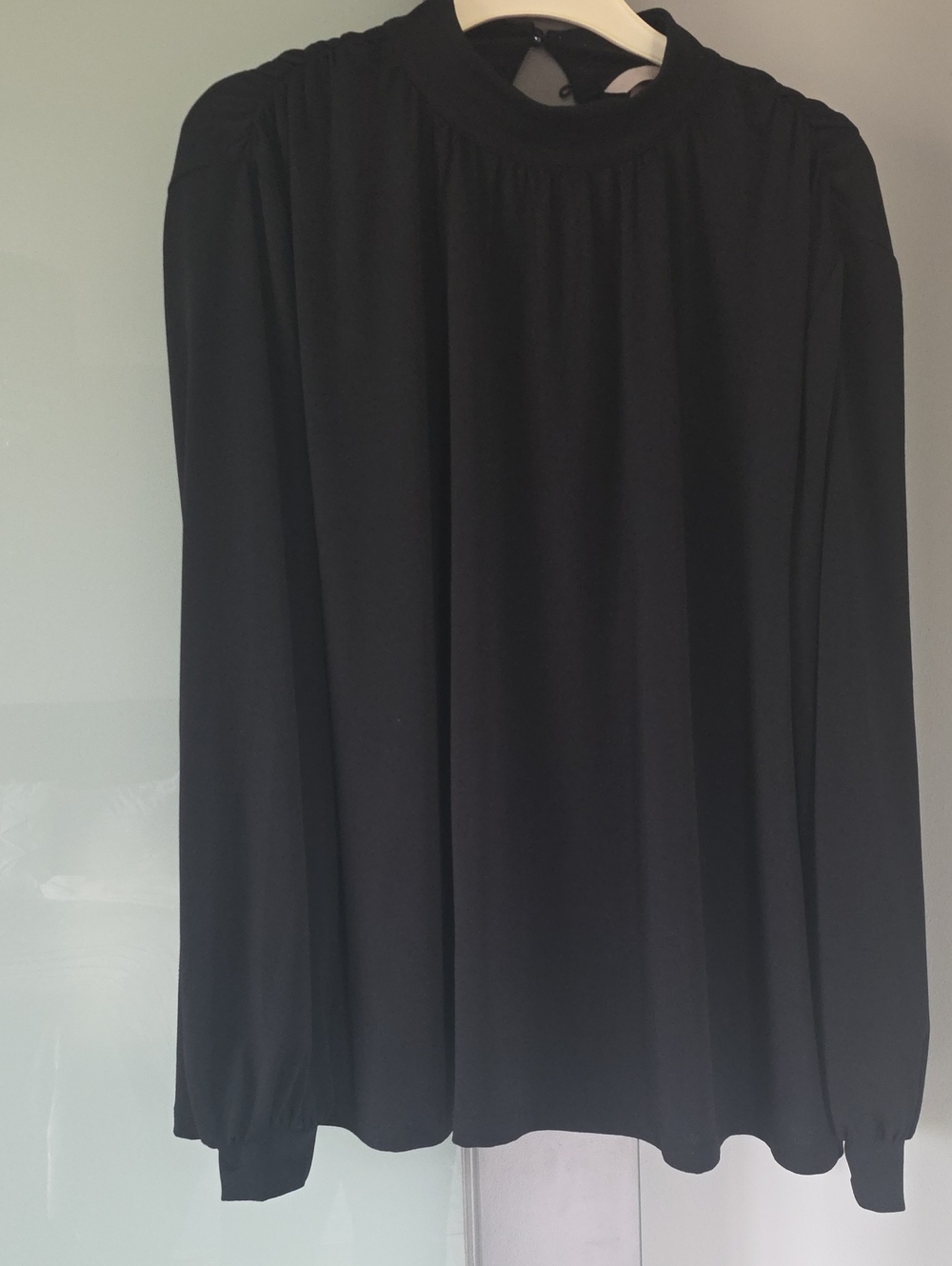 H&M Size M Long Sleeve Turtleneck Blouse